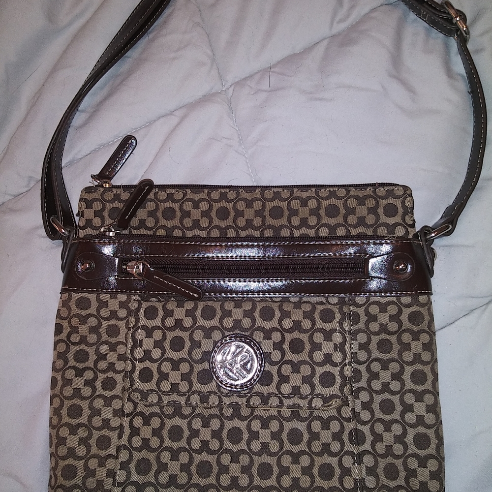Crossbody purse